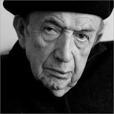 Barquero de orilla a orilla. Por Theodoro Elssaca