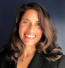 Erin Rowe's Instagram, Twitter & Facebook