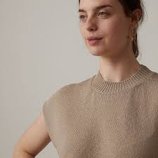 Eva Vest's Instagram, Twitter & Facebook