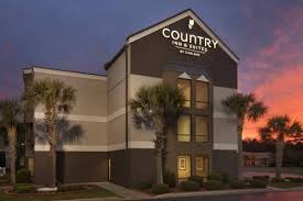 Country Inn Suites Florence Florence South Carolina Located Just Off I 95 This Hotel Is 8 Minutes Drive From Bot Country Inn And Suites Country Inn Hotel