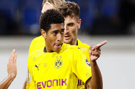 Jude bellingham is just in his swaggy sixteen where is seems a bit awkward talking about his love affairs and girlfriend because he is still underage. German Cup Jude Bellingham Scores On Debut As Borussia Dortmund Thrash Msv Duisburg Dresden Beat Hamburg Sports News Firstpost