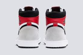Jordan 1 Retro High Og White Black Light Smoke Grey Men S Shoe First Look Air Jordan 1 High Og Light Smoke Grey In 2020 Air Jordans Jordan 1 High Og Jordan 1