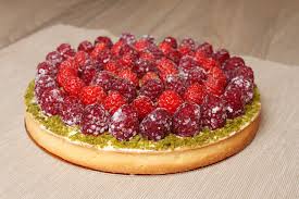 Tarte Aux Fruits Rouges Et Pistache Creme Mascarpone A La Vanille Surprises Et Gourmandises Tarte Fruits Rouges Tarte Aux Fruits Creme Mascarpone