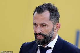 Trainer hansi flick will den fc bayern zum ende der laufenden. Bayern Munich Big Egos At Civil War Hansi Flick S Power Struggle With Director Hasan Salihamidzic Daily Mail Online