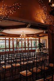 Indoor Ceremony Bedford Village Inn Bedford Village Inn Wedding Nh Hotel