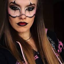 Every year, there's that one superhero film, hit tv show or viral meme that inspires everyone's costume ideas when halloween rolls around. Die 10 Besten Halloween Make Up Inspirationen Fur 2021 321linsen