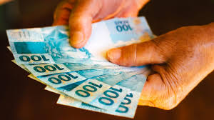 Aumento real acabou no ano passado. Urgente Governo Anuncia Nova Projecao De Salario Minimo Para 2021