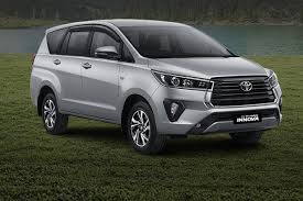 Anjtara kereta unser dan innova mana yg terbaik. 2020 2021 Toyota Avanza Vs Toyota Innova Crysta à¸ªà¹€à¸›à¸„à¹à¸¥à¸° à¸Ÿ à¹€à¸ˆà¸­à¸£ Autofun