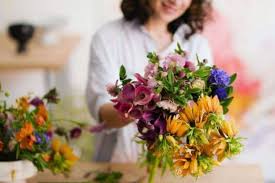 It is the flower brand that able to answer the furthermore, customers can ask for mixed flowers arrangement. Best Online Flower Delivery Services Beautiful Bouquets Delivered Straight To Your Door Mirror Online