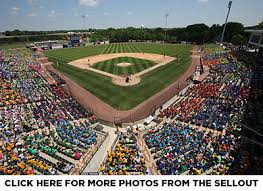 Boomersbaseball Com Sellout Crowd Sees Boomers Secure