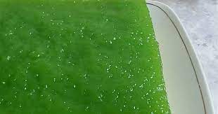 之前烤过了木薯糕 这次换成蒸木薯糕 再加上qq的班兰沙谷 吃起来更香了 木薯沙谷糕木薯层材料