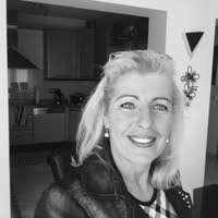 Isabella Schwarz's Instagram, Twitter & Facebook