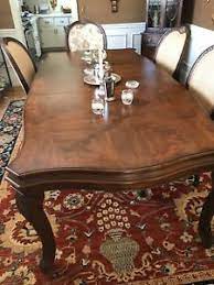 The drexel heritage furniture co. Drexel Heritage Dining Table With 2 Arm And 4 Side Chairs Ebay