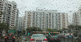 Notice the winds blowing the dried leaves off. S Pore To See Thundery Showers As Low As 25 C Weather In Coming 4 Days Easing Haze Situation Mothership Sg News From Singapore Asia And Around The World