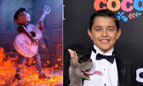 Luis angel gomez jaramillo (miguel's voice actor) doing some fandub with memo aponte (voice actor of many disney and pixar characters like hiro, phineas, nemo, andy, etc). Recuerdame Y Un Poco Loco Resonaran En Tarija Con La Llegada De Luis Angel Gomez Jaramillo La Voz De Tarija