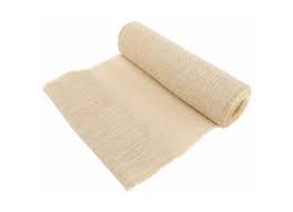 Le chemin de table est un accessoire de decoration de table indispensable. Chemin De Table Jute Naturelle Decoration De Table