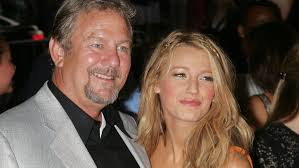 Character actor ernie lively has died, aged 74. Bzp4dcp8irfehm