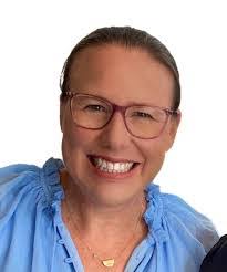 Wendy Breen's Instagram, Twitter & Facebook