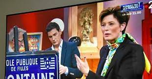 Dans affaire conclue, c'est l'occasion de découvrir des objets insolites apportés par des vendeurs de la france entière. Bretagne Television Deux Bretons Et Une Affaire Conclue Le Telegramme