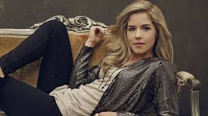 Diane greig who is a canadian dream psychotherapist in vancouver. Who Is Emily Bett Rickards Dating Emily Bett Rickards Boyfriend Husband