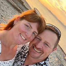 Looking for recommendations for somewhere that does goalkeeper training for  a 6-year-old. Either a group setting or 1-2-1. We are based in Kettering  but happy to travel ⚽️ 🥅