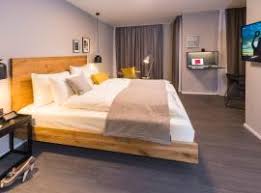 Mit seiner 375 hektar großen grünanlage gehört er zu den größeren parkanlagen der welt. Die 10 Besten Hotels In Der Nahe Von Englischer Garten In Munchen Deutschland