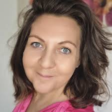 Holló Melinda, pszichológus