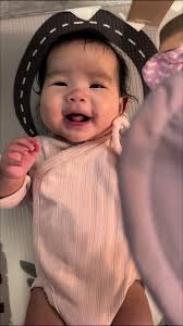 Mê cái cách em cười 😘😘 #embedangyeu #babygirsl💕 #Amelia #mybabe