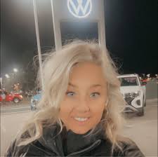 LeAnn McElvain (@ThEVaNiLLaThRiLLa) • Facebook