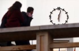 Here's the timing, history and reasons behind daylight saving time starts in 2021 on sunday, march 14. 7nys4m1yncqrim