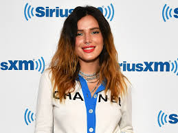 Primeiramente, free fire é um jogo mobile e se tornou um grande sucesso em escala global com um recorde de mais de 100 milhões de usuários ativos diários no 2º. 7 Times Bella Thorne Has Caused A Controversial Stir Online Insider