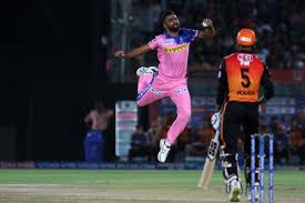 Ashok dinda is not a part of the ongoing edition of the indian. Jaydev Unadkat Gives Fitting Reply After Being Called Member Of Ashok Dinda Academy