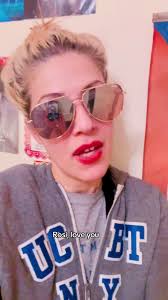 Rauw Alejandro and Jeremy Allen White Flower Pin