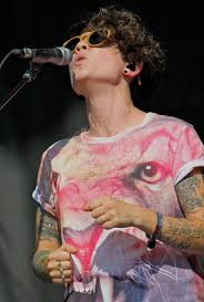 Tegan Quin glasses