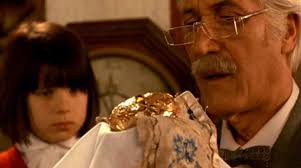 A 'Cronos' Retrospective: Guillermo del Toro's Subversive Mexican Vampire  Tale