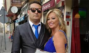 Pero ha anunciado que viene la mejor: Los Regalos De Belen Esteban A Los Invitados De Su Boda Noticias Hola Com