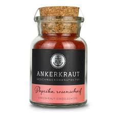 It is traditionally made from capsicum annuum varietals in the longum group, which also includes chili peppers. Paprika Rosenscharf Ankerkraut