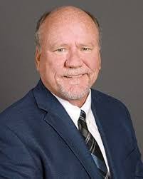 Bruce Watt's Instagram, Twitter & Facebook