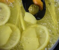 Amalkan air perahan buah limau. Buat Sendiri Jus Kempiskan Perut Mudah Dan Berkesan
