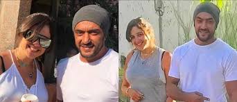 أما الفنان أحمد العوضي فقد شارك الفنان أمير كرارة في بطولة مسلسل الاختيار في رمضان الماضي، كما يُعرض له حاليا مسلسل شديد الخطورة والذي تشاركه البطولة فيه الفنانة ريم مصطفى ويُعرض على منصة watch it. Ø£Ø­Ù…Ø¯ Ø§Ù„Ø¹ÙˆØ¶ÙŠ ÙˆÙŠØ§Ø³Ù…ÙŠÙ† Ø¹Ø¨Ø¯Ø§Ù„Ø¹Ø²ÙŠØ² ÙÙŠ Ø£Ø­Ø¯Ø« Ø¸Ù‡ÙˆØ± Ù„Ù‡Ù…Ø§ Ø¨ÙˆØ§Ø¨Ø© Ø§Ù„Ø´Ø±ÙˆÙ‚ Ù†Ø³Ø®Ø© Ø§Ù„Ù…ÙˆØ¨Ø§ÙŠÙ„