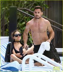 NFL Star Danny Amendola Goes Shirtless in Miami with Girlfriend Olivia  Culpo!: Photo 3873434 | Danny Amendola, Olivia Culpo, Shirtless Photos |  Just Jared: Entertainment News