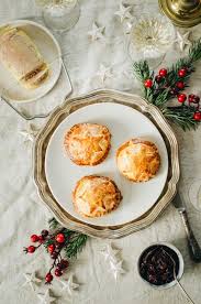 Chausson Au Foie Gras Et Confit D Oignon Recette Tangerine Zest Recette Confit Oignon Pate Feuilletee Recette Alimentation