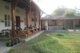 Arabic restaurants in kochi (cochin). Where To Eat And Drink Coffee In Kochi The Daily Pao
