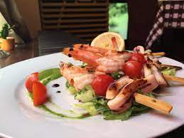 In bucuresti atat cei care sunt in vizita in scop turistic cat. Fructe De Mare Picture Of Restaurant Stradivari S Bucharest Tripadvisor