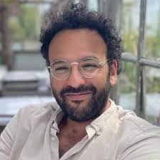 Michel Malek's Instagram, Twitter & Facebook