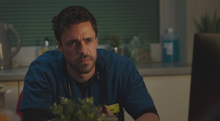 Casualty's Olly Rix admits he doesn't want fans to 'dismiss' Flynn's  wrongdoing - The Mirror