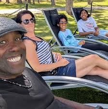 Where to watch the Canucks game near Prospera Place in Kelowna?