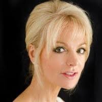 Veronica Halpin's Instagram, Twitter & Facebook