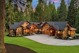 Luxury Craftsman Style House Plan 8643