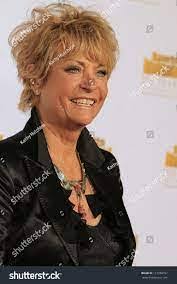 Babette Fitzgerald's Instagram, Twitter & Facebook